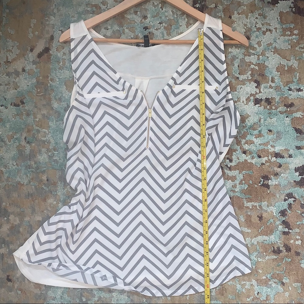 Express Hudson Tank in White and Grey Chevron
